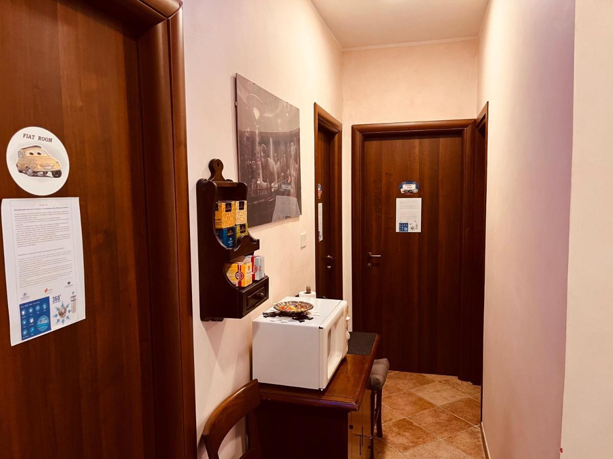 ホテル Casa Friends Lingotto Ospedali Metro Spezia トリノ エクステリア 写真